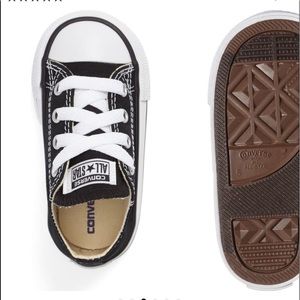 Converse Chuck Taylor Low Top Sneaker